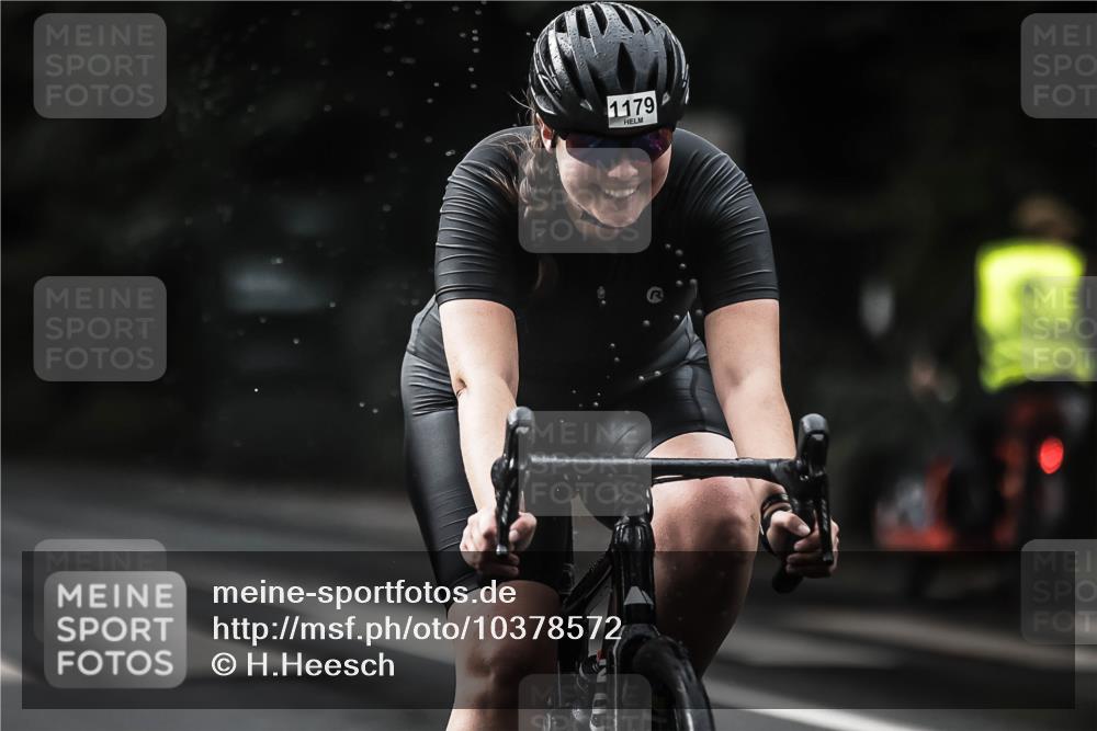 13.09.2026 - Stadtparktriathlon H.Heesch http://msf.ph/oto/10378572 13.09.2026 12:21:28 Radfahren 975, 996, 1109, 1133, 1154, 1179 meine-sportfotos.de