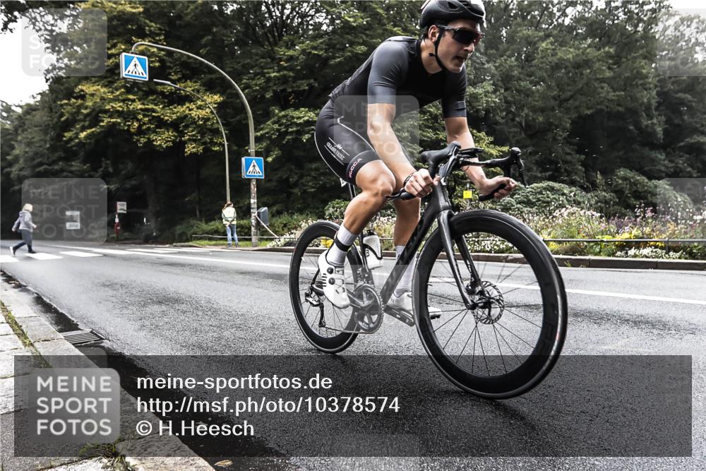 13.09.2026 - Stadtparktriathlon H.Heesch http://msf.ph/oto/10378574 13.09.2026 10:00:28 Radfahren 290 meine-sportfotos.de