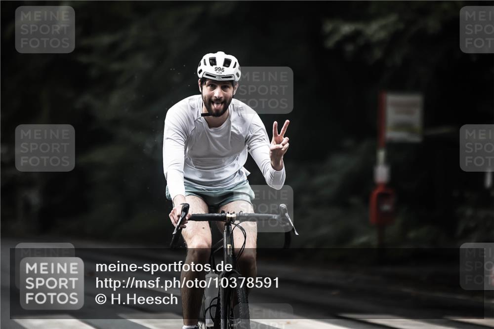 13.09.2026 - Stadtparktriathlon H.Heesch http://msf.ph/oto/10378591 13.09.2026 12:21:30 Radfahren 975, 996, 1066, 1109, 1133, 1154, 1179 meine-sportfotos.de