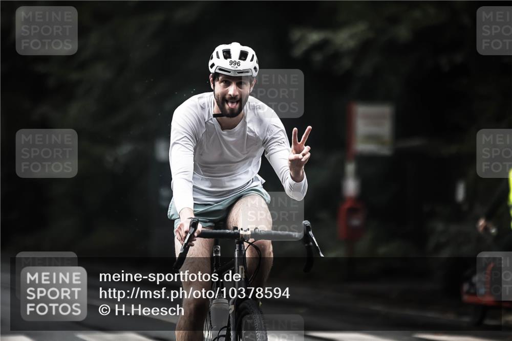 13.09.2026 - Stadtparktriathlon H.Heesch http://msf.ph/oto/10378594 13.09.2026 12:21:30 Radfahren 975, 996, 1066, 1109, 1133, 1154, 1179 meine-sportfotos.de