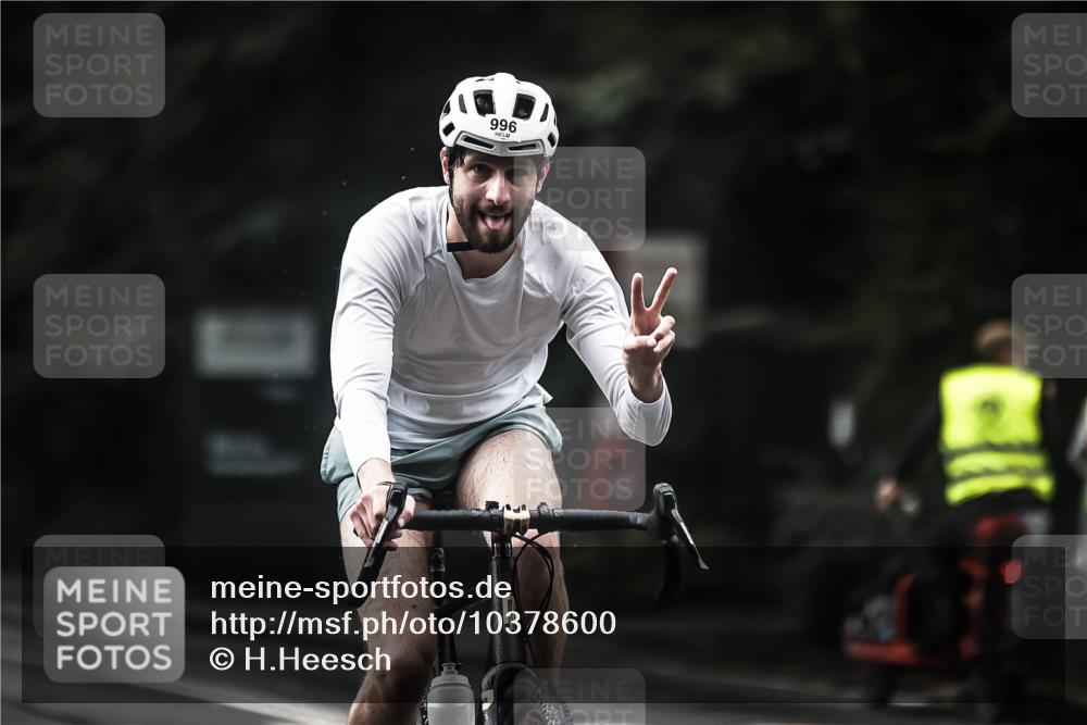13.09.2026 - Stadtparktriathlon H.Heesch http://msf.ph/oto/10378600 13.09.2026 12:21:31 Radfahren 975, 996, 1066, 1109, 1154, 1179 meine-sportfotos.de