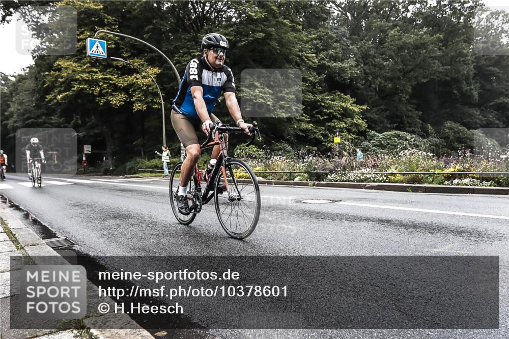 13.09.2026 - Stadtparktriathlon H.Heesch http://msf.ph/oto/10378601 13.09.2026 10:01:09 Radfahren 224, 228, 232, 236, 244 meine-sportfotos.de