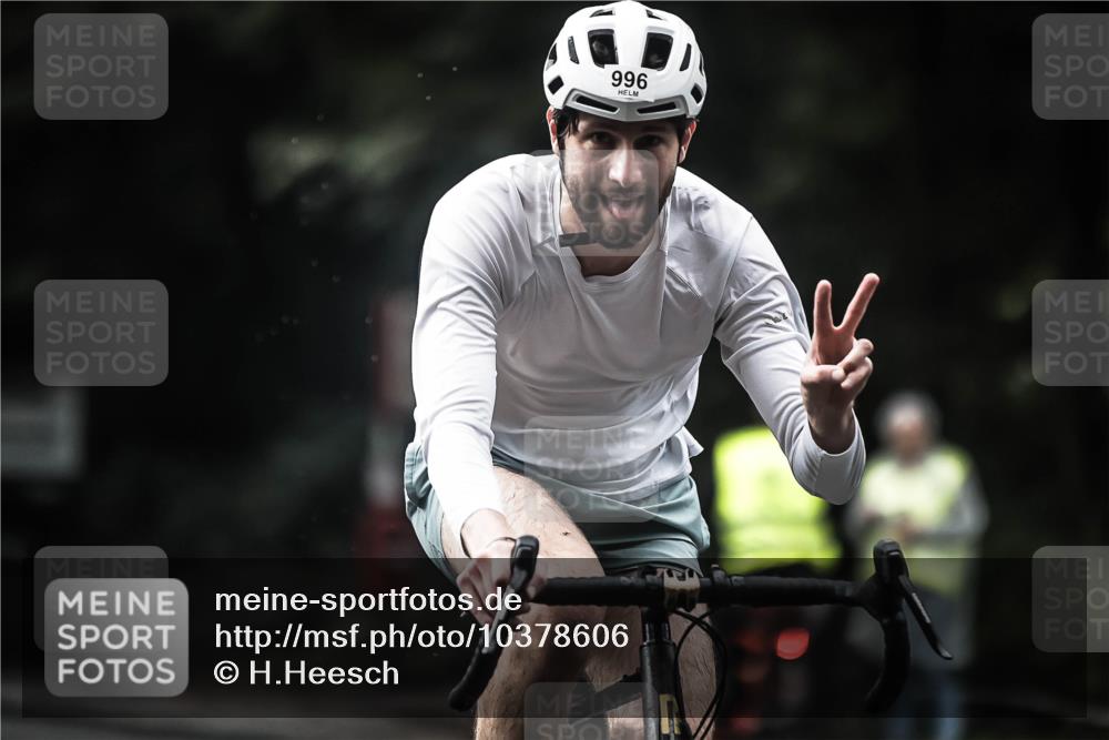 13.09.2026 - Stadtparktriathlon H.Heesch http://msf.ph/oto/10378606 13.09.2026 12:21:31 Radfahren 975, 996, 1066, 1109, 1154, 1179 meine-sportfotos.de