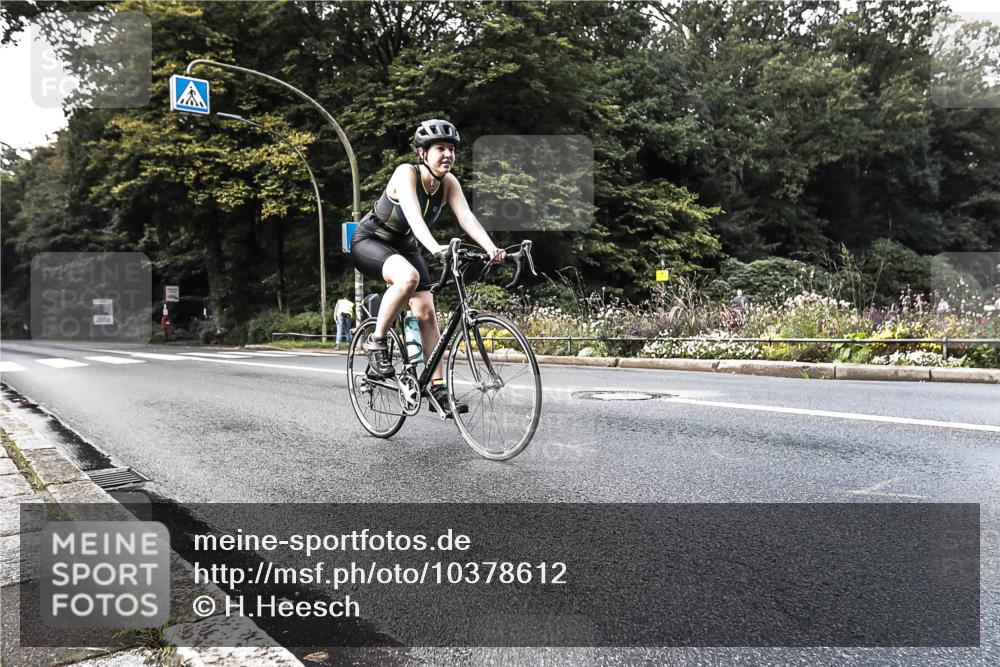 13.09.2026 - Stadtparktriathlon H.Heesch http://msf.ph/oto/10378612 13.09.2026 10:49:23 Radfahren 348, 363, 368, 395, 422 meine-sportfotos.de