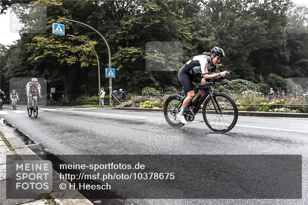 13.09.2026 - Stadtparktriathlon H.Heesch http://msf.ph/oto/10378675 13.09.2026 10:01:57 Radfahren 218, 243, 251, 275, 308, 317, 323 meine-sportfotos.de