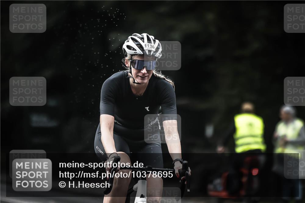 13.09.2026 - Stadtparktriathlon H.Heesch http://msf.ph/oto/10378695 13.09.2026 12:21:42 Radfahren 1009, 1066, 1136 meine-sportfotos.de