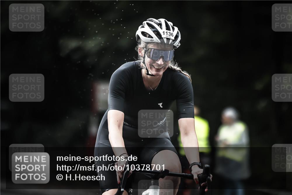 13.09.2026 - Stadtparktriathlon H.Heesch http://msf.ph/oto/10378701 13.09.2026 12:21:42 Radfahren 1009, 1066, 1136 meine-sportfotos.de