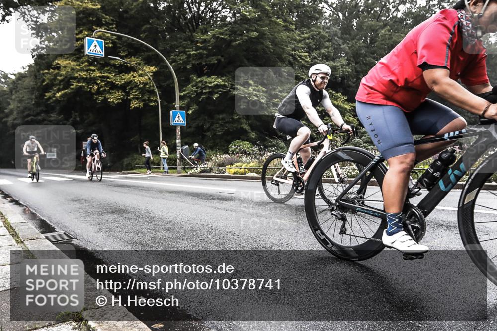 13.09.2026 - Stadtparktriathlon H.Heesch http://msf.ph/oto/10378741 13.09.2026 10:02:20 Radfahren 229, 245, 249, 274, 332, 336 meine-sportfotos.de