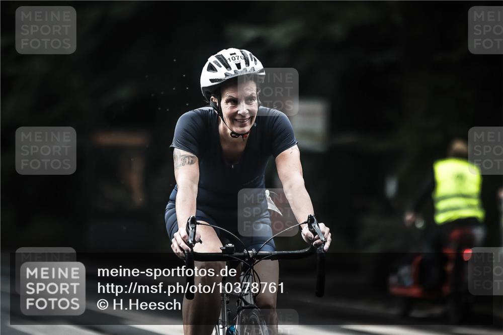 13.09.2026 - Stadtparktriathlon H.Heesch http://msf.ph/oto/10378761 13.09.2026 12:21:51 Radfahren 1009, 1070 meine-sportfotos.de