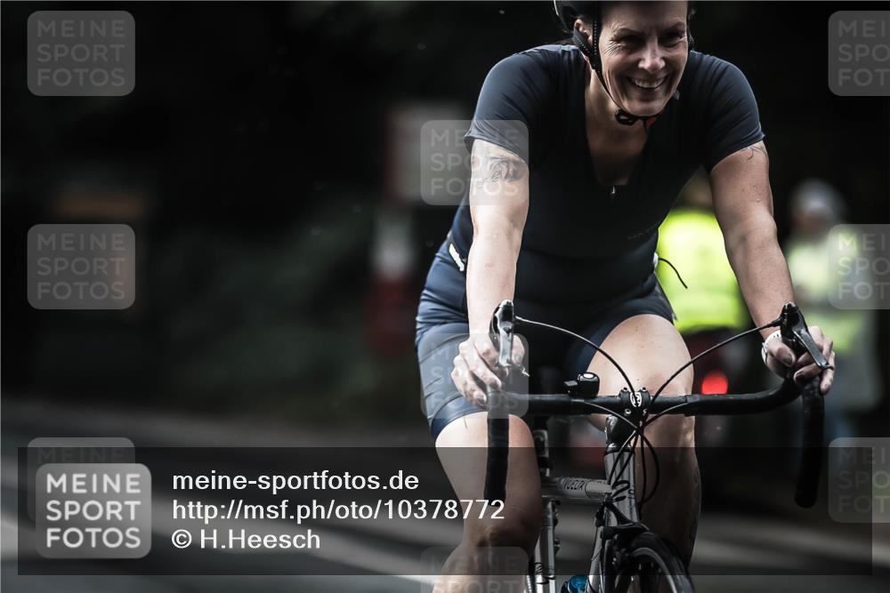 13.09.2026 - Stadtparktriathlon H.Heesch http://msf.ph/oto/10378772 13.09.2026 12:21:51 Radfahren 1009, 1070 meine-sportfotos.de