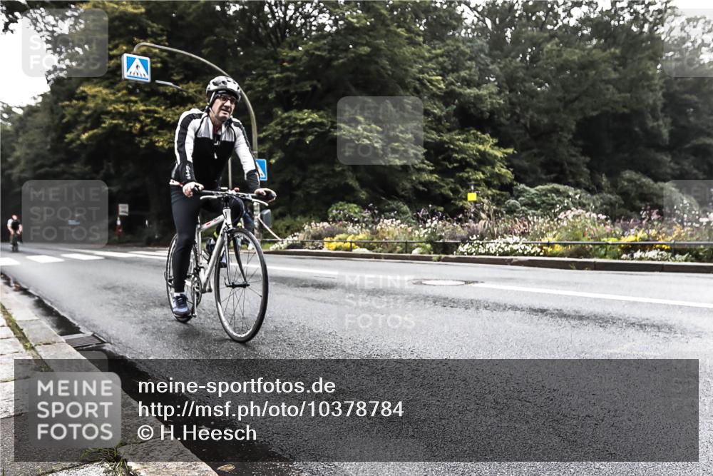 13.09.2026 - Stadtparktriathlon H.Heesch http://msf.ph/oto/10378784 13.09.2026 10:02:36 Radfahren 211, 263, 313, 340 meine-sportfotos.de