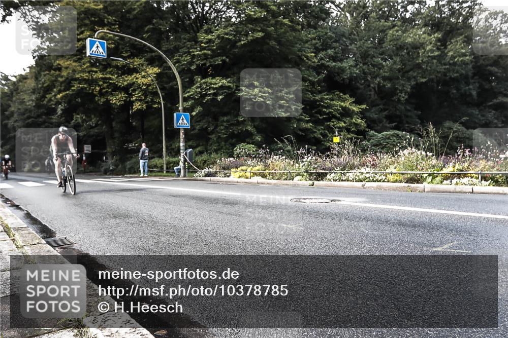 13.09.2026 - Stadtparktriathlon H.Heesch http://msf.ph/oto/10378785 13.09.2026 10:49:48 Radfahren 399, 442, 457, 554 meine-sportfotos.de