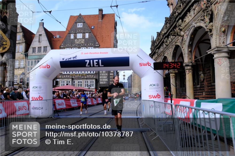 13.09.2026 - 21. swb-Marathon Bremen Tim E. http://msf.ph/oto/10378787 13.09.2026 13:14:04 Ziel 524, 670, 683, 1704, 1707, 1937, 2422, 2767, 3236, 3413, 5443, 6451, 7210, 7283, 7707, 9635, 9884, 13099 meine-sportfotos.de