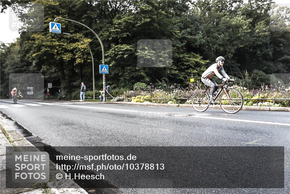 13.09.2026 - Stadtparktriathlon H.Heesch http://msf.ph/oto/10378813 13.09.2026 10:49:54 Radfahren 399, 407, 447, 548 meine-sportfotos.de