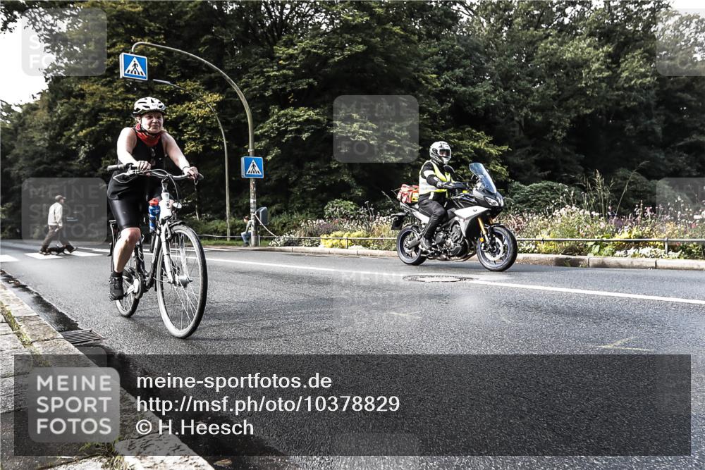 13.09.2026 - Stadtparktriathlon H.Heesch http://msf.ph/oto/10378829 13.09.2026 10:49:58 Radfahren 423, 447 meine-sportfotos.de