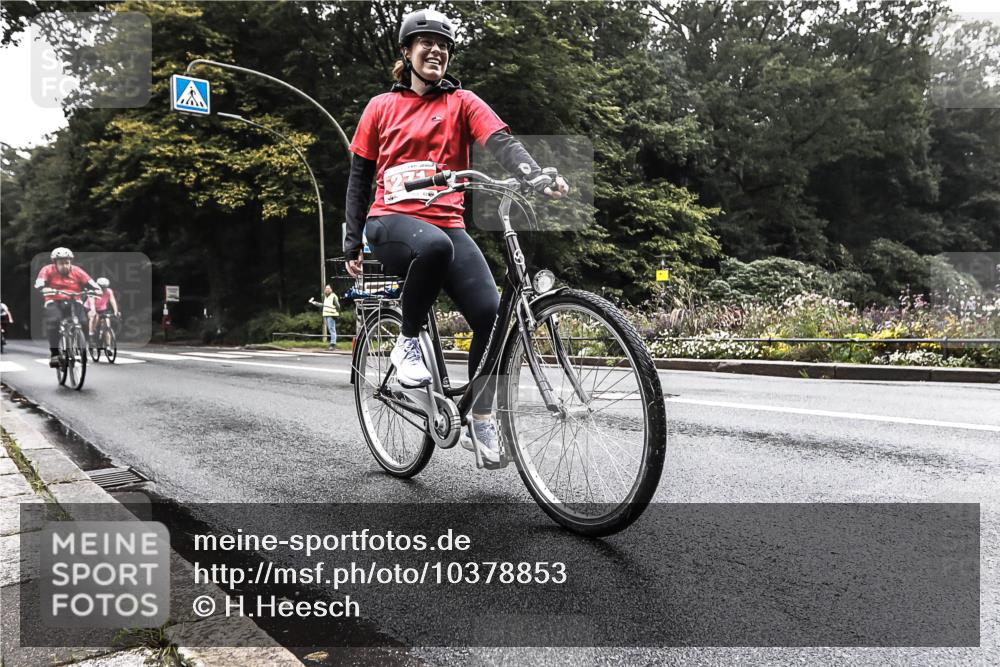 13.09.2026 - Stadtparktriathlon H.Heesch http://msf.ph/oto/10378853 13.09.2026 10:03:19 Radfahren 335 meine-sportfotos.de