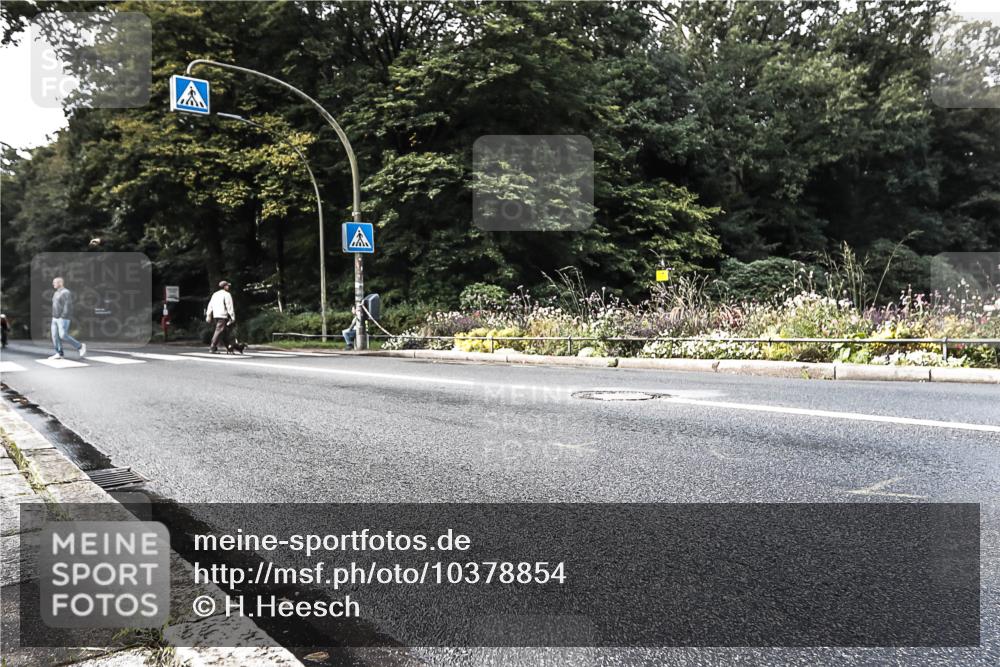 13.09.2026 - Stadtparktriathlon H.Heesch http://msf.ph/oto/10378854 13.09.2026 10:50:00 Radfahren 423, 447 meine-sportfotos.de