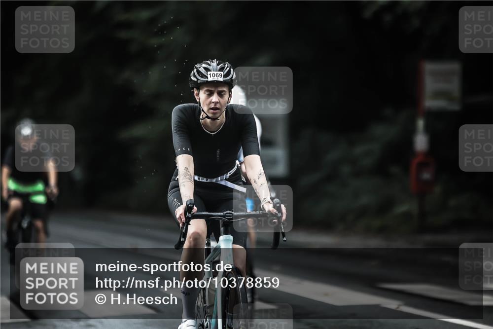 13.09.2026 - Stadtparktriathlon H.Heesch http://msf.ph/oto/10378859 13.09.2026 12:22:03 Radfahren 956, 957, 1035, 1055, 1069, 1100, 1116, 1127, 1156, 1163 meine-sportfotos.de