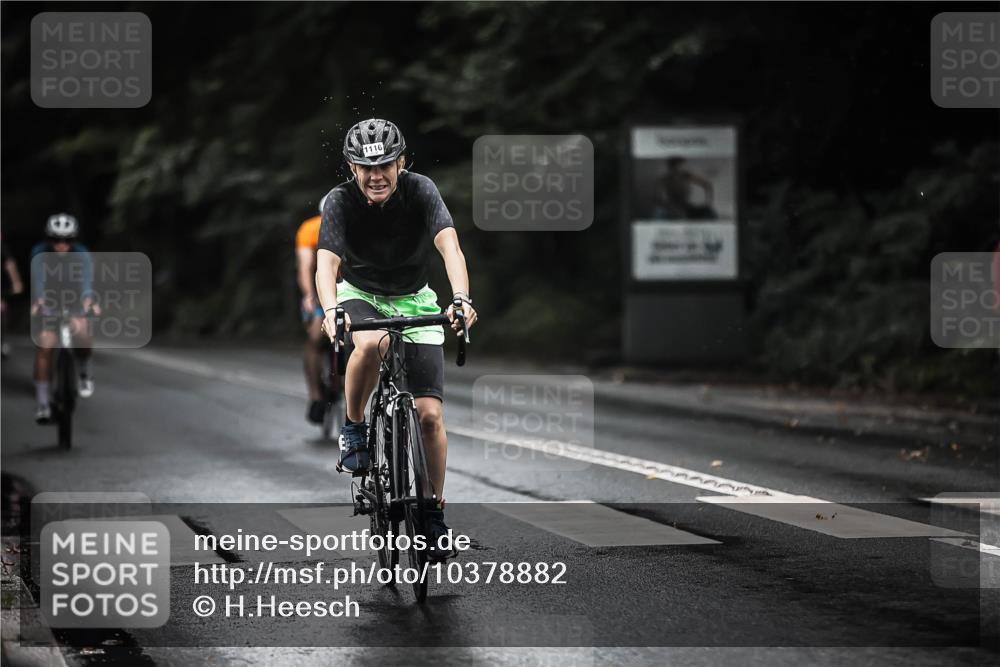 13.09.2026 - Stadtparktriathlon H.Heesch http://msf.ph/oto/10378882 13.09.2026 12:22:04 Radfahren 956, 957, 1035, 1055, 1069, 1100, 1116, 1127, 1156, 1163 meine-sportfotos.de
