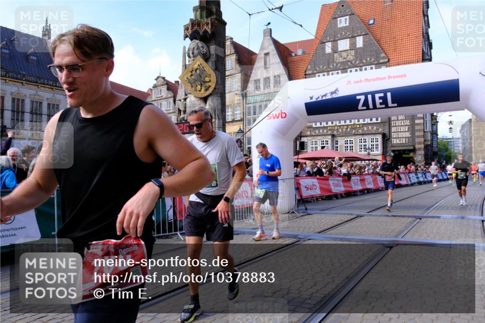 13.09.2026 - 21. swb-Marathon Bremen Tim E. http://msf.ph/oto/10378883 13.09.2026 13:14:08 Ziel 524, 670, 683, 1704, 1707, 1937, 2422, 3236, 3413, 5443, 6451, 7210, 7283, 7707, 9426, 9635, 9884, 13099 meine-sportfotos.de