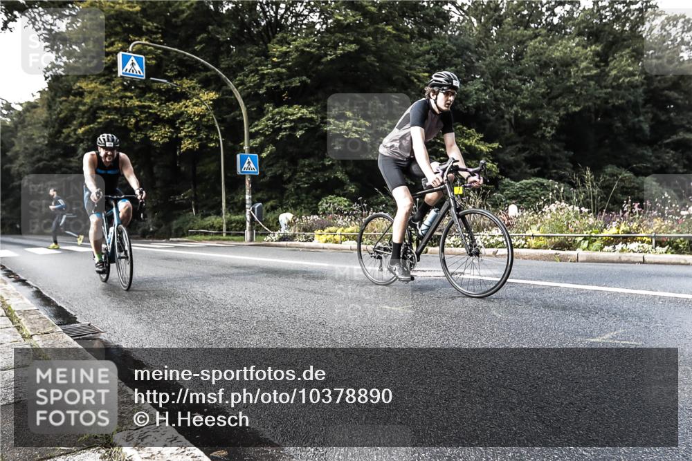 13.09.2026 - Stadtparktriathlon H.Heesch http://msf.ph/oto/10378890 13.09.2026 10:50:15 Radfahren 514, 539, 586 meine-sportfotos.de