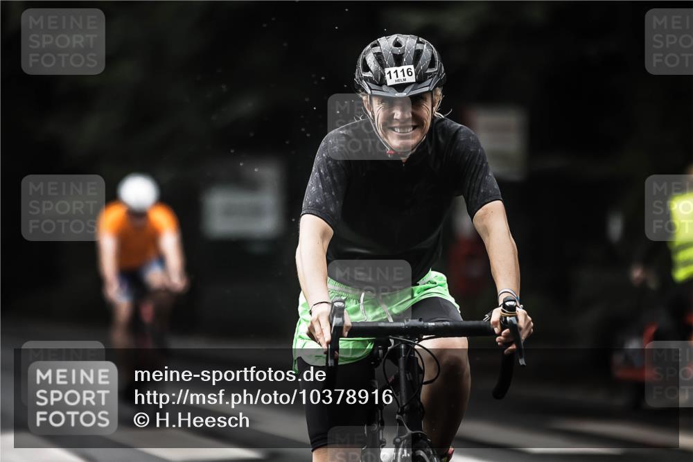 13.09.2026 - Stadtparktriathlon H.Heesch http://msf.ph/oto/10378916 13.09.2026 12:22:05 Radfahren 956, 1006, 1035, 1055, 1069, 1100, 1116, 1127, 1156, 1163 meine-sportfotos.de