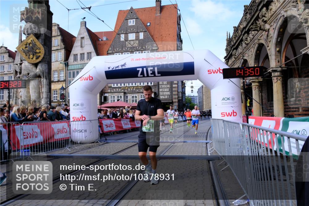 13.09.2026 - 21. swb-Marathon Bremen Tim E. http://msf.ph/oto/10378931 13.09.2026 13:14:12 Ziel 524, 670, 683, 1433, 1704, 1707, 1937, 2422, 2701, 2824, 3236, 5443, 5593, 5610, 6451, 7210, 7283, 7707, 8118, 9426, 9635, 9884, 10105 meine-sportfotos.de