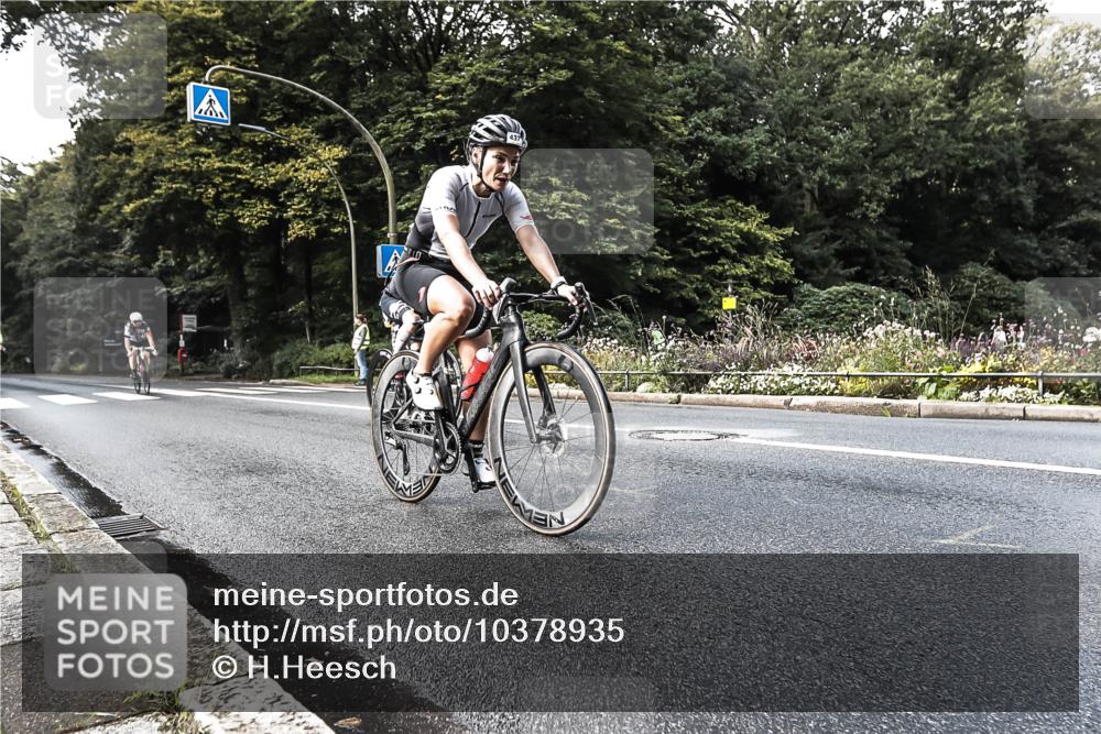 13.09.2026 - Stadtparktriathlon H.Heesch http://msf.ph/oto/10378935 13.09.2026 10:50:43 Radfahren 437, 508, 530, 536, 540 meine-sportfotos.de