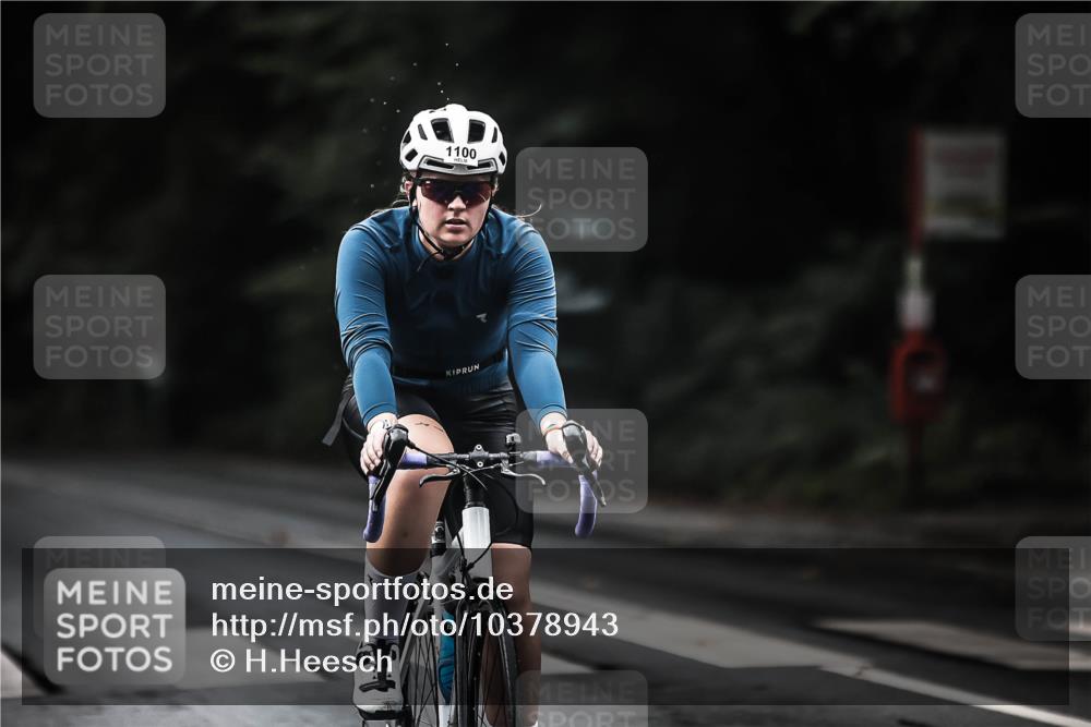 13.09.2026 - Stadtparktriathlon H.Heesch http://msf.ph/oto/10378943 13.09.2026 12:22:08 Radfahren 854, 956, 1006, 1050, 1055, 1069, 1100, 1116 meine-sportfotos.de