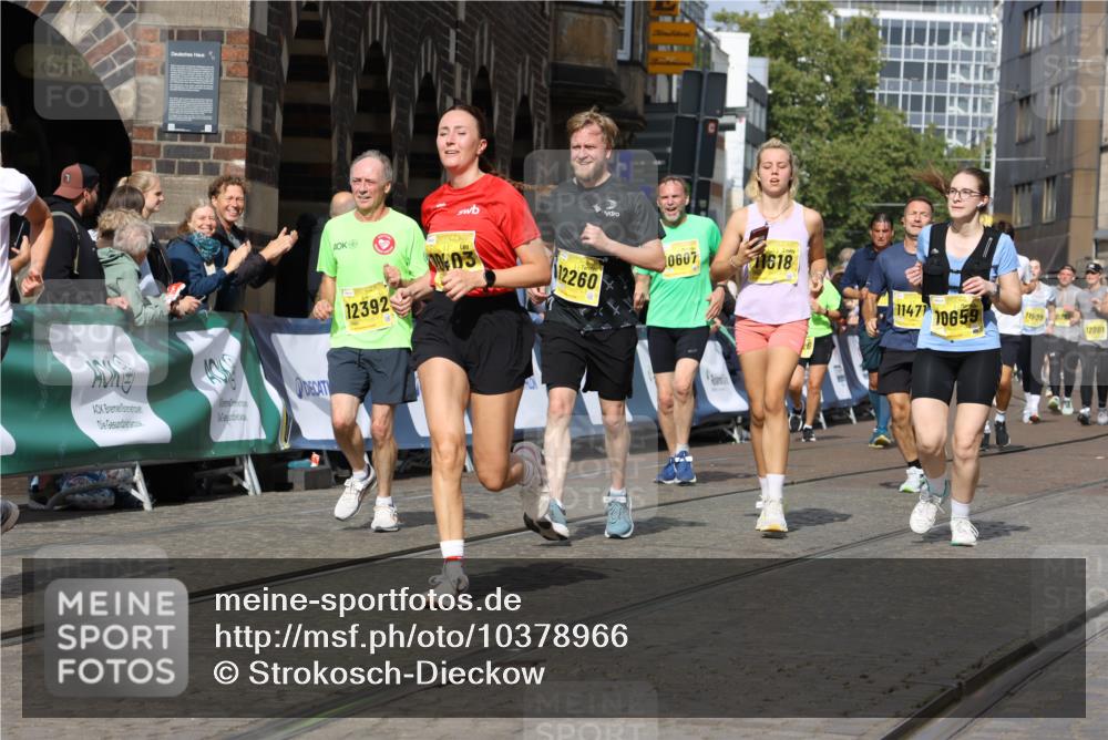 13.09.2026 - 21. swb-Marathon Bremen Strokosch-Dieckow http://msf.ph/oto/10378966 13.09.2026 11:04:04 Ziel 10090, 10091, 10152, 10327, 10357, 10429, 10569, 10796, 10902, 10918, 10950, 11325, 11451, 11595, 11868, 11967, 12074, 12504, 10182, 10291, 10390, 10516, 10613, 10671, 10672, 11221, 11318, 11336, 11539, 11720, 11726, 11909, 12001, 12103, 12113, 12276 meine-sportfotos.de