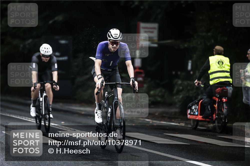 13.09.2026 - Stadtparktriathlon H.Heesch http://msf.ph/oto/10378971 13.09.2026 12:22:11 Radfahren 854, 956, 1006, 1050, 1057, 1100, 1116 meine-sportfotos.de