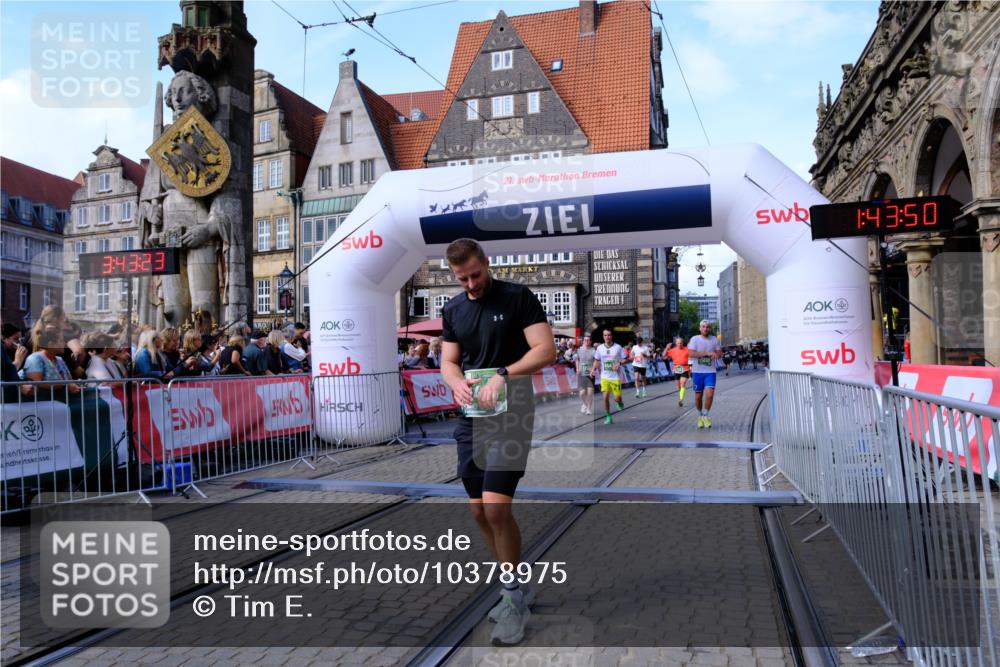 13.09.2026 - 21. swb-Marathon Bremen Tim E. http://msf.ph/oto/10378975 13.09.2026 13:14:12 Ziel 524, 670, 683, 1433, 1704, 1707, 1937, 2422, 2701, 2824, 3236, 5443, 5593, 5610, 6451, 7210, 7283, 7707, 8118, 9426, 9635, 9884, 10105 meine-sportfotos.de