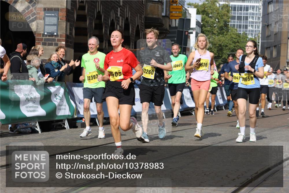 13.09.2026 - 21. swb-Marathon Bremen Strokosch-Dieckow http://msf.ph/oto/10378983 13.09.2026 11:04:04 Ziel 10090, 10091, 10152, 10327, 10357, 10429, 10569, 10796, 10902, 10918, 10950, 11325, 11451, 11595, 11868, 11967, 12074, 12504, 10182, 10291, 10390, 10516, 10613, 10671, 10672, 11221, 11318, 11336, 11539, 11720, 11726, 11909, 12001, 12103, 12113, 12276 meine-sportfotos.de