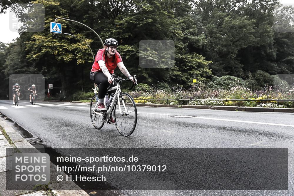 13.09.2026 - Stadtparktriathlon H.Heesch http://msf.ph/oto/10379012 13.09.2026 10:05:17 Radfahren 213, 262, 264, 281, 300, 333 meine-sportfotos.de