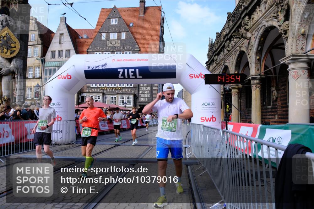 13.09.2026 - 21. swb-Marathon Bremen Tim E. http://msf.ph/oto/10379016 13.09.2026 13:14:16 Ziel 524, 670, 683, 1433, 1613, 1704, 1707, 1937, 2422, 2701, 2824, 3236, 5443, 5593, 5610, 6145, 6451, 7029, 7210, 7283, 7435, 7963, 8118, 8886, 9426, 9635, 10105 meine-sportfotos.de