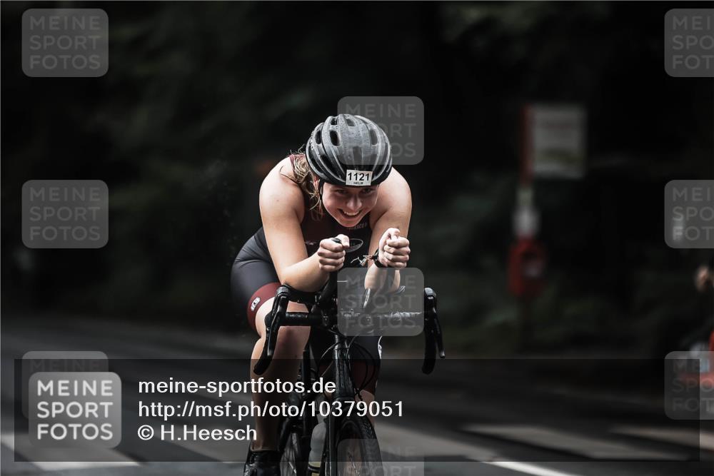 13.09.2026 - Stadtparktriathlon H.Heesch http://msf.ph/oto/10379051 13.09.2026 12:22:19 Radfahren 960, 971, 1057, 1121, 1160 meine-sportfotos.de