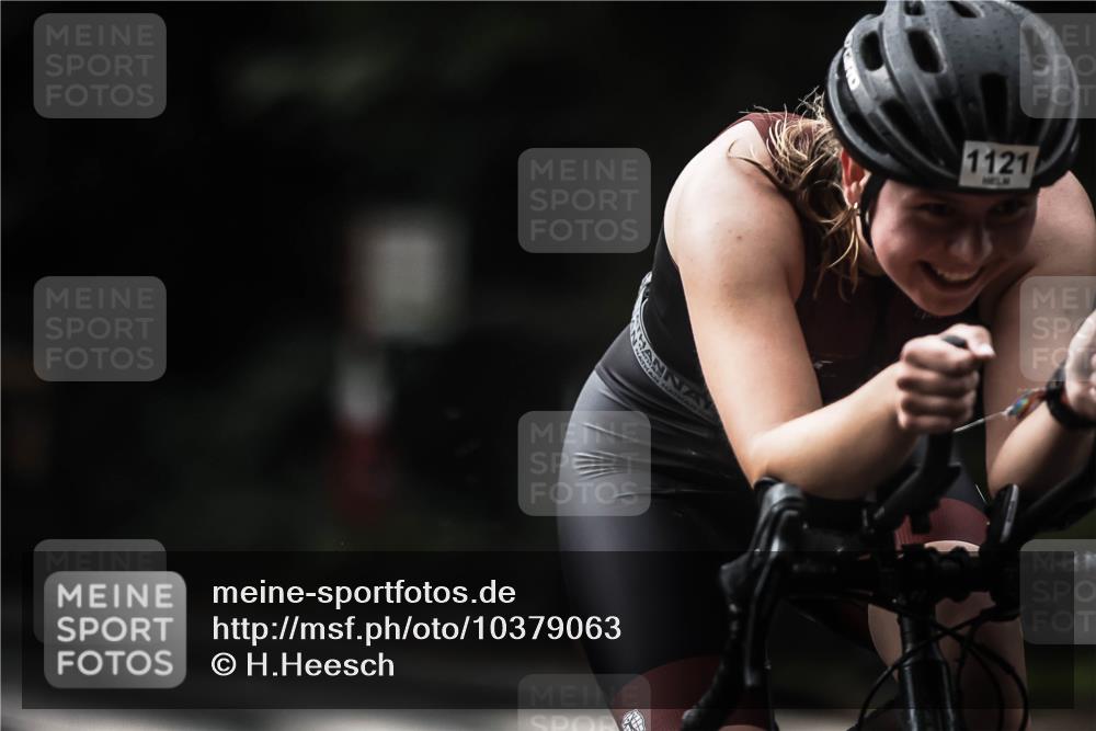 13.09.2026 - Stadtparktriathlon H.Heesch http://msf.ph/oto/10379063 13.09.2026 12:22:19 Radfahren 960, 971, 1057, 1121, 1160 meine-sportfotos.de