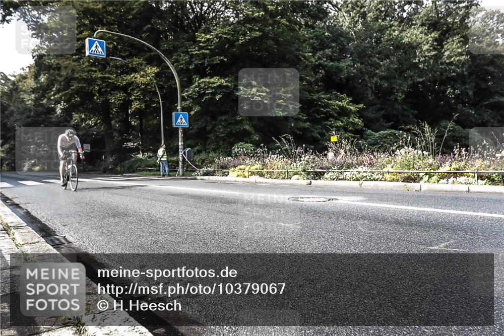 13.09.2026 - Stadtparktriathlon H.Heesch http://msf.ph/oto/10379067 13.09.2026 10:51:01 Radfahren 431, 444, 488 meine-sportfotos.de