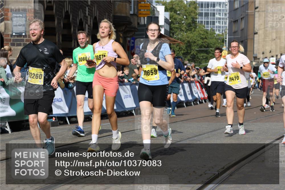 13.09.2026 - 21. swb-Marathon Bremen Strokosch-Dieckow http://msf.ph/oto/10379083 13.09.2026 11:04:06 Ziel 10090, 10091, 10152, 10327, 10357, 10403, 10429, 10569, 10796, 10918, 10950, 11149, 11325, 11451, 11511, 11595, 11868, 11967, 12074, 12504, 10182, 10291, 10390, 10613, 11221, 11336, 11539, 11720, 11726, 11740, 12001, 12113, 12276 meine-sportfotos.de