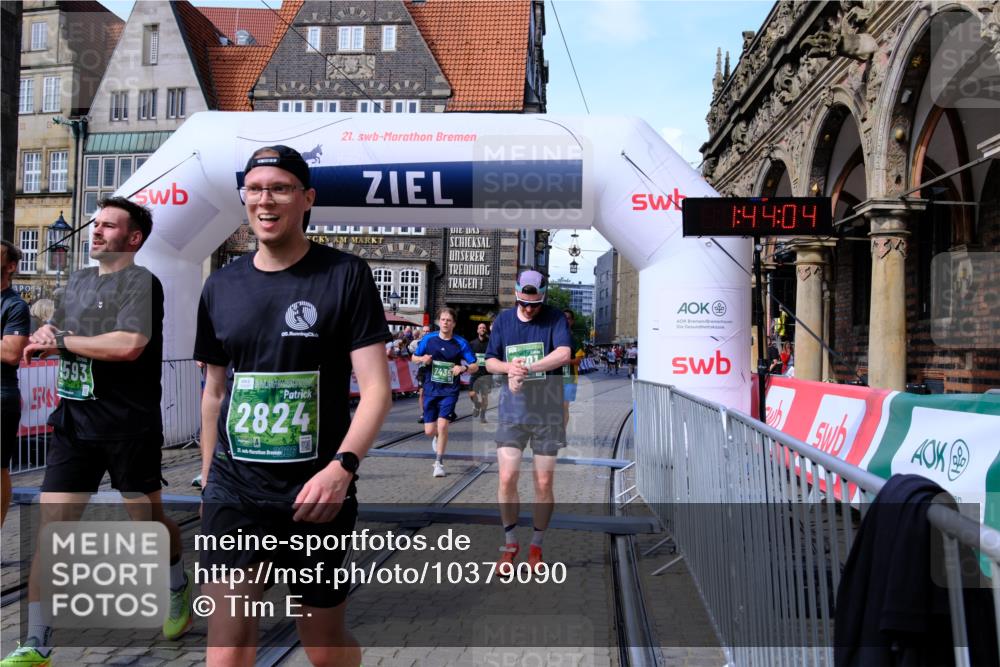 13.09.2026 - 21. swb-Marathon Bremen Tim E. http://msf.ph/oto/10379090 13.09.2026 13:14:26 Ziel 107, 235, 1433, 1542, 1613, 1998, 2043, 2084, 2701, 2824, 2922, 4728, 5593, 5610, 6145, 7029, 7435, 7591, 7963, 8118, 8886, 8919, 9426, 10105 meine-sportfotos.de