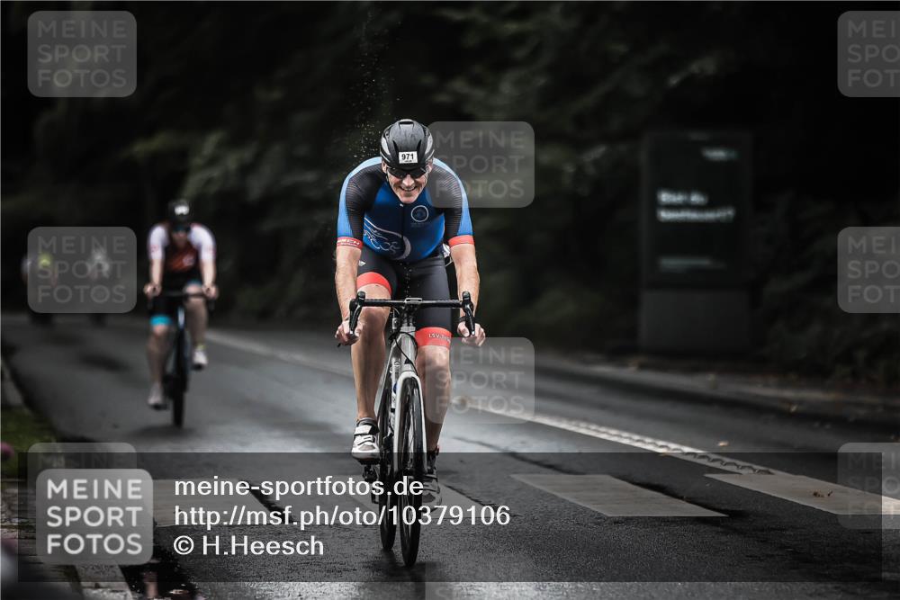 13.09.2026 - Stadtparktriathlon H.Heesch http://msf.ph/oto/10379106 13.09.2026 12:22:25 Radfahren 960, 971, 1143, 1160 meine-sportfotos.de