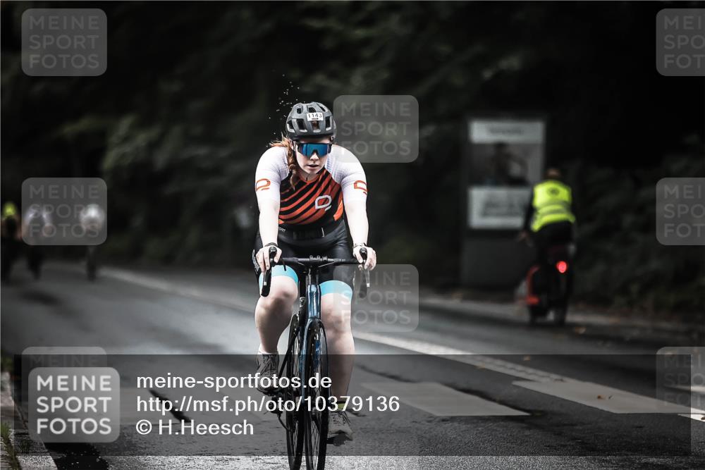 13.09.2026 - Stadtparktriathlon H.Heesch http://msf.ph/oto/10379136 13.09.2026 12:22:28 Radfahren 960, 971, 997, 1143, 1160 meine-sportfotos.de