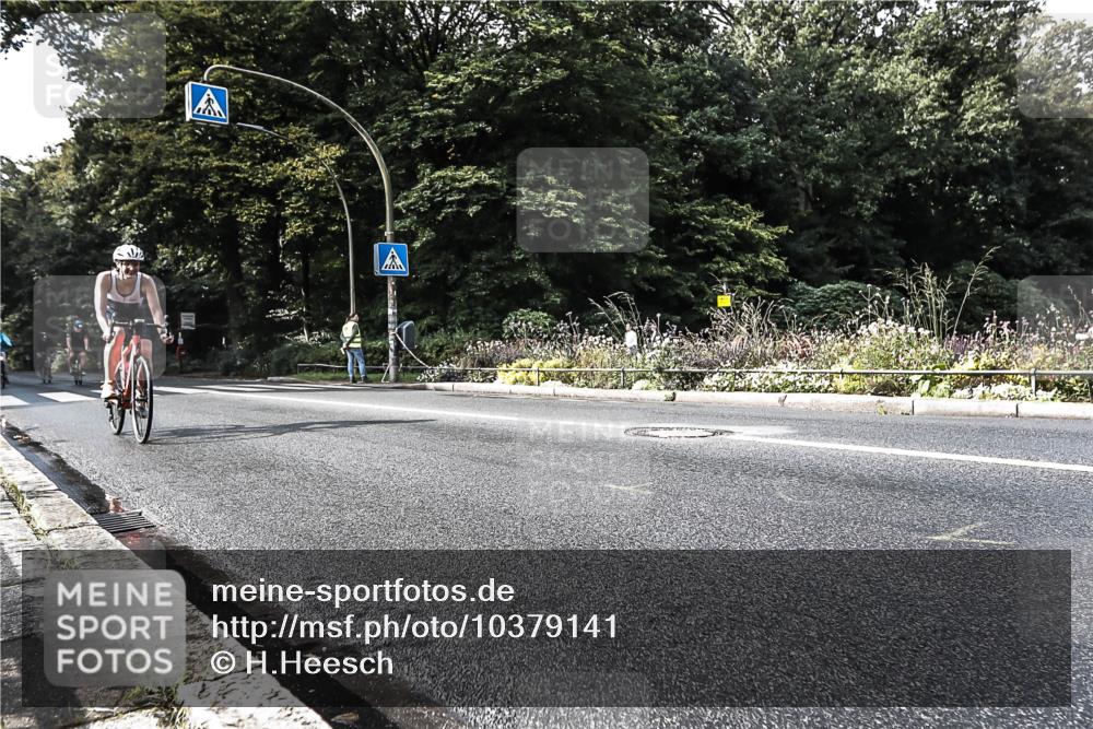 13.09.2026 - Stadtparktriathlon H.Heesch http://msf.ph/oto/10379141 13.09.2026 10:51:04 Radfahren 444, 481, 488, 562 meine-sportfotos.de