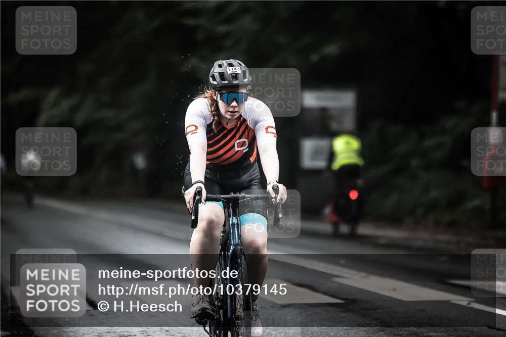 13.09.2026 - Stadtparktriathlon H.Heesch http://msf.ph/oto/10379145 13.09.2026 12:22:28 Radfahren 960, 971, 997, 1143, 1160 meine-sportfotos.de