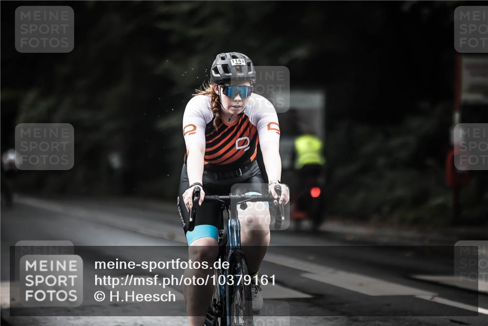 13.09.2026 - Stadtparktriathlon H.Heesch http://msf.ph/oto/10379161 13.09.2026 12:22:28 Radfahren 960, 971, 997, 1143, 1160 meine-sportfotos.de