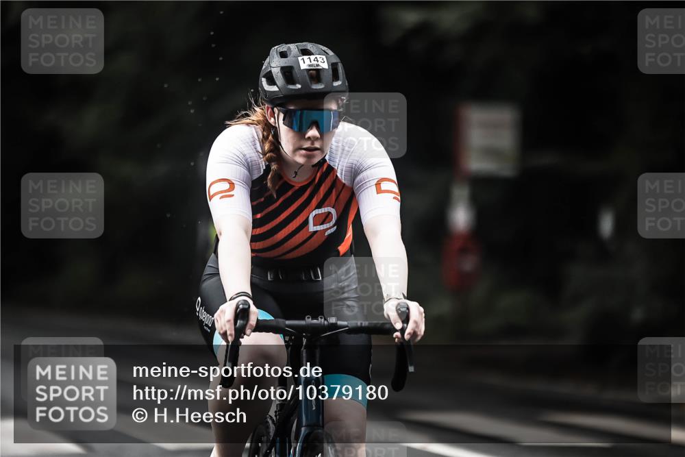 13.09.2026 - Stadtparktriathlon H.Heesch http://msf.ph/oto/10379180 13.09.2026 12:22:29 Radfahren 966, 971, 997, 1068, 1143 meine-sportfotos.de
