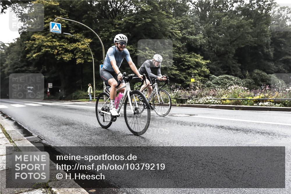 13.09.2026 - Stadtparktriathlon H.Heesch http://msf.ph/oto/10379219 13.09.2026 10:08:15 Radfahren 232, 287, 292 meine-sportfotos.de
