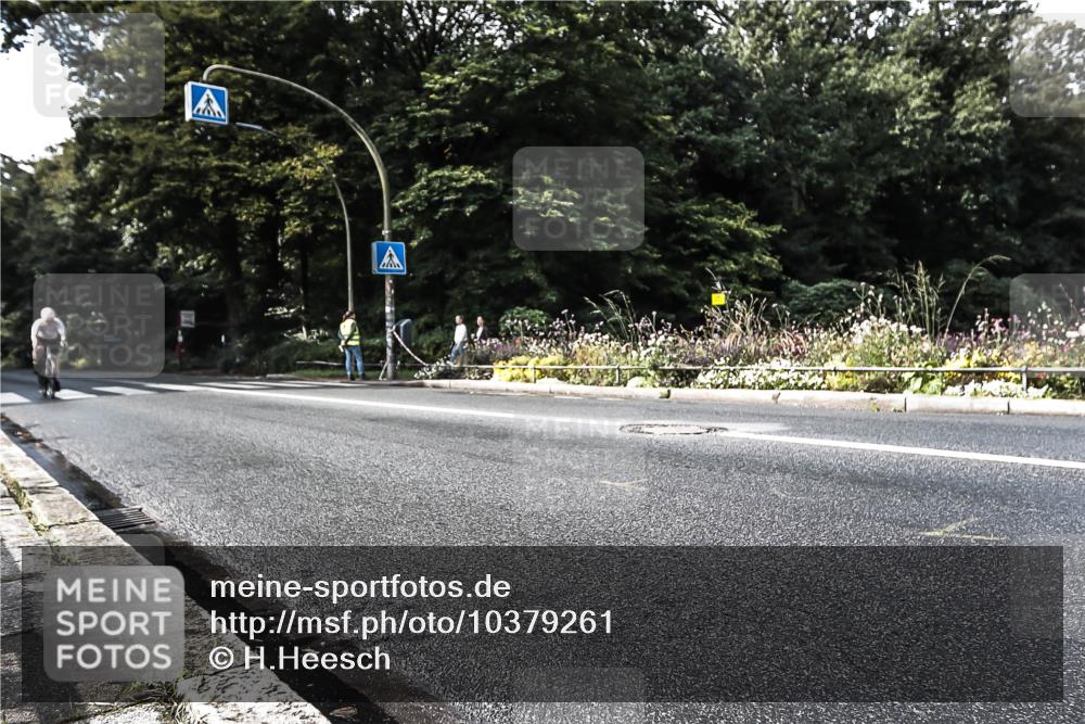 13.09.2026 - Stadtparktriathlon H.Heesch http://msf.ph/oto/10379261 13.09.2026 10:51:09 Radfahren 343, 375, 481, 528, 562 meine-sportfotos.de