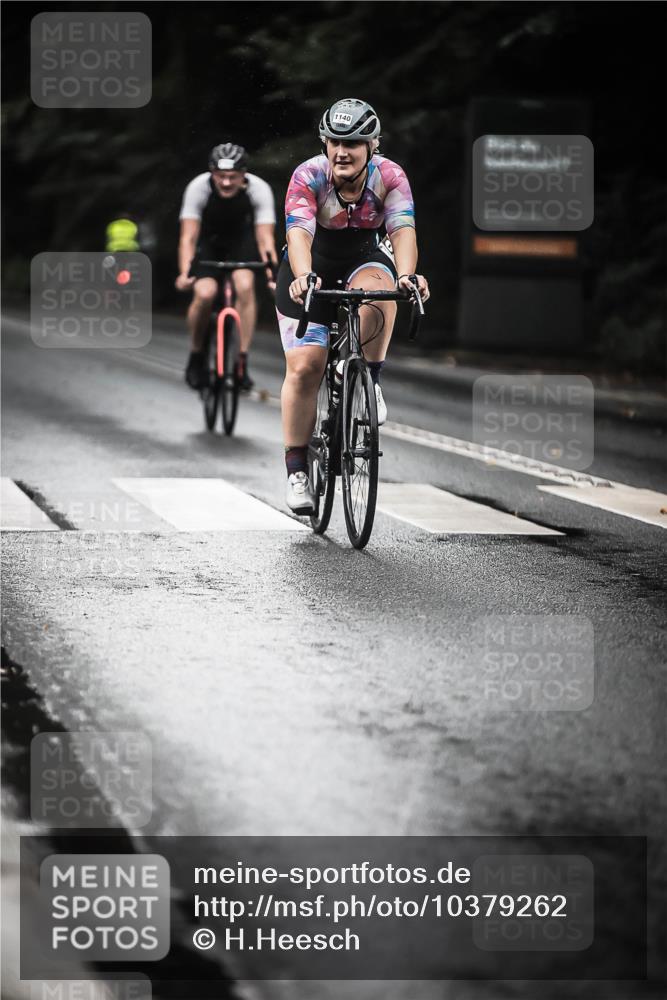 13.09.2026 - Stadtparktriathlon H.Heesch http://msf.ph/oto/10379262 13.09.2026 12:22:40 Radfahren 966, 983, 997, 1040, 1054, 1068, 1129, 1140 meine-sportfotos.de