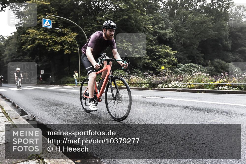 13.09.2026 - Stadtparktriathlon H.Heesch http://msf.ph/oto/10379277 13.09.2026 10:09:00 Radfahren 224, 244, 279, 289, 327 meine-sportfotos.de